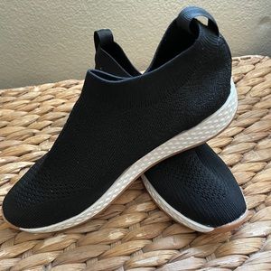 Urban Sport by J/Slides Tiger Slip-On Sneaker